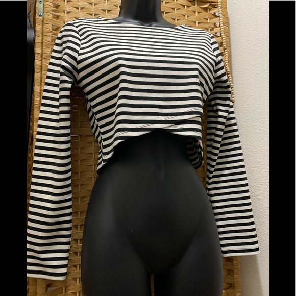 Divided with H&M Black and White striped long sleeve Crop top, wrap look - Picture 1 of 10
